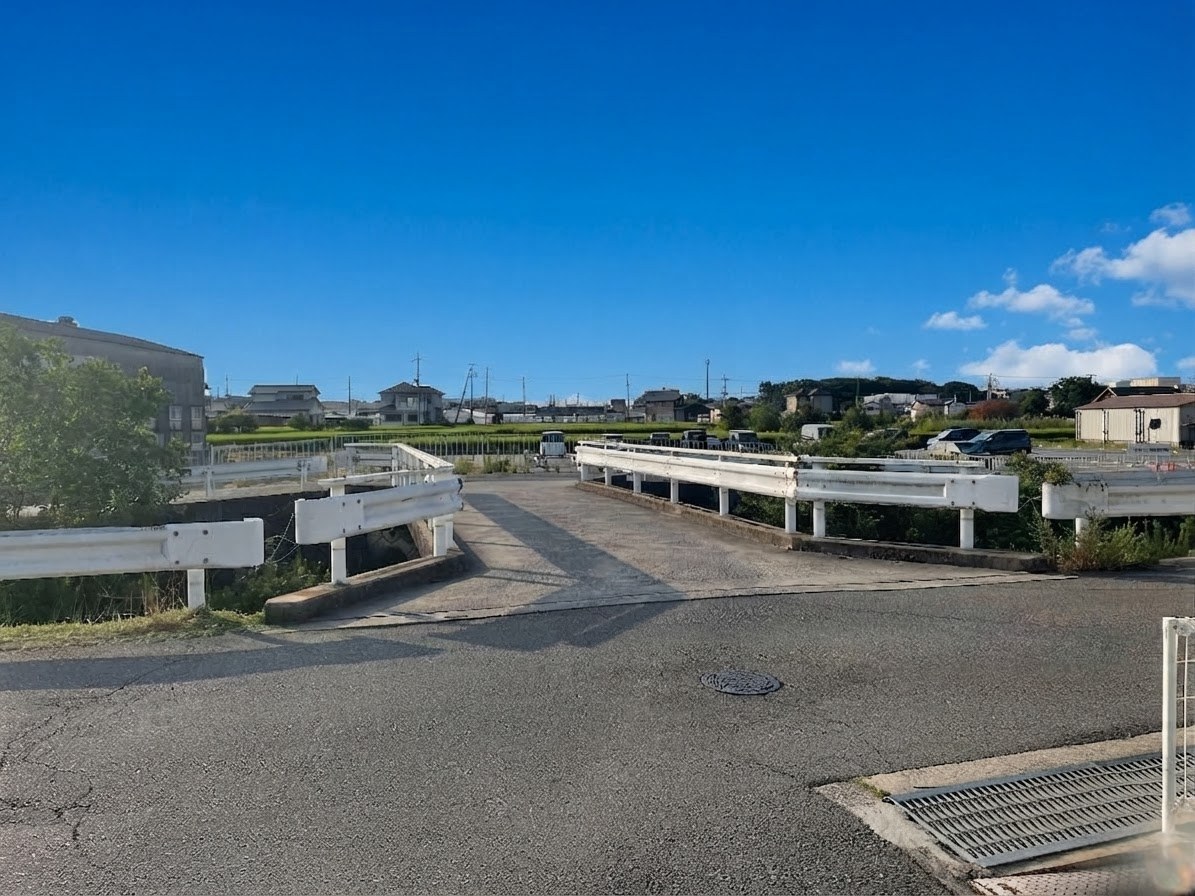 川に架かる橋